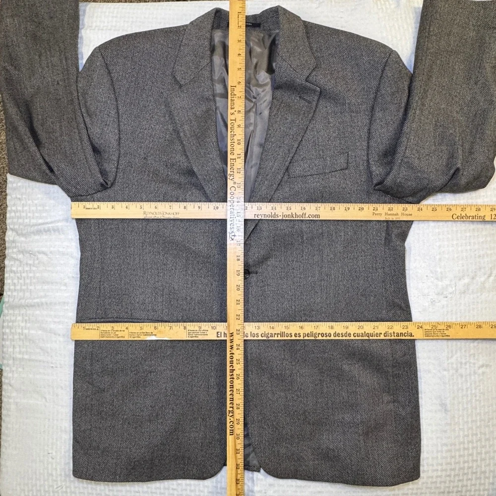 Chaps Ralph Lauren Grey Wool Blazer Sport Coat Made in Canada Two Button Vintage